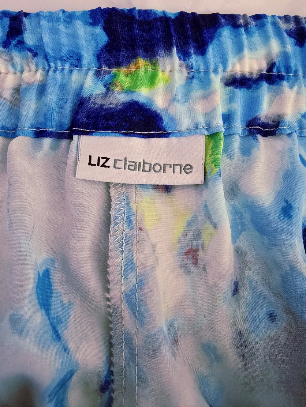 Liz Claiborne Abstract Watercolor Pull-On Pockets Pants - Size M - Picture 11 of 14